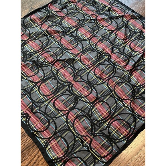 VTG Coach Tartan Plaid Signature C Pattern 21" Scarf Black Red 100% Silk RARE - Picture 3 of 9